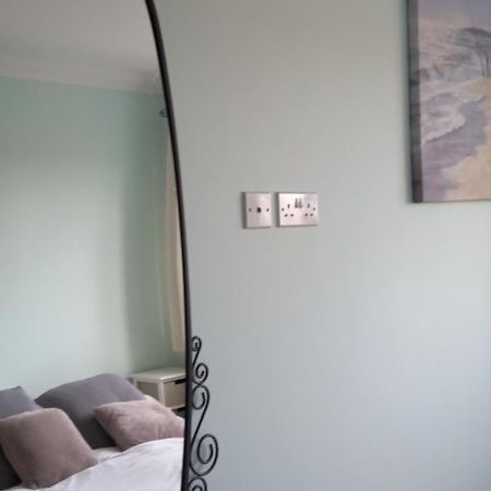 2 Orchard Gate Apartment Фейвършам Екстериор снимка